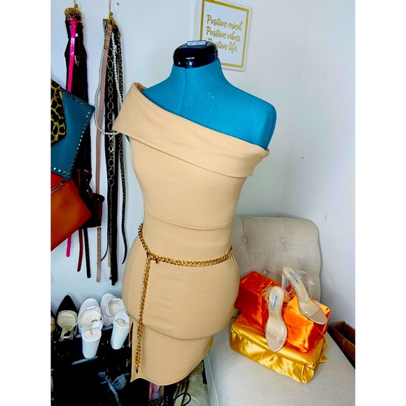 Dresses & Skirts - Tan